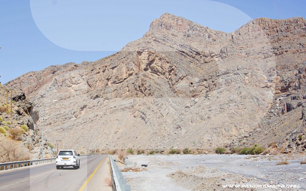 Massive up fold & Down fold. Wadi Muaydin